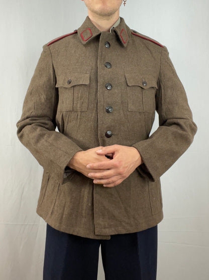 Bulgarian armeijan sarkatakki, ylijäämä