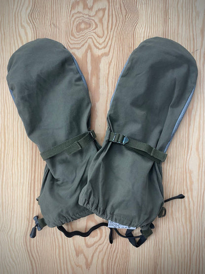 Itävallan armeijan Gore-Tex rukkaset, ylijäämä