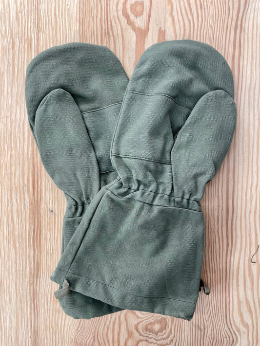 Ranskan armeijan M50 kintaat villavuorilla, ylijäämä