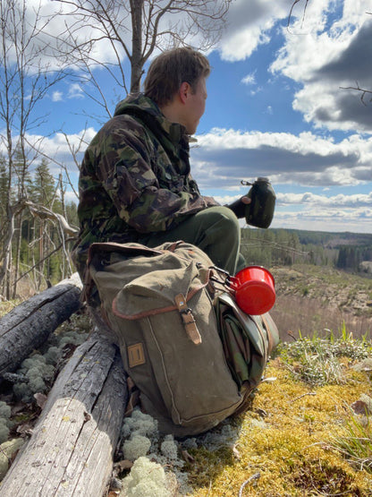 Ranskan armeijan "Lafuma"-reppu metallirangalla, ylijäämä