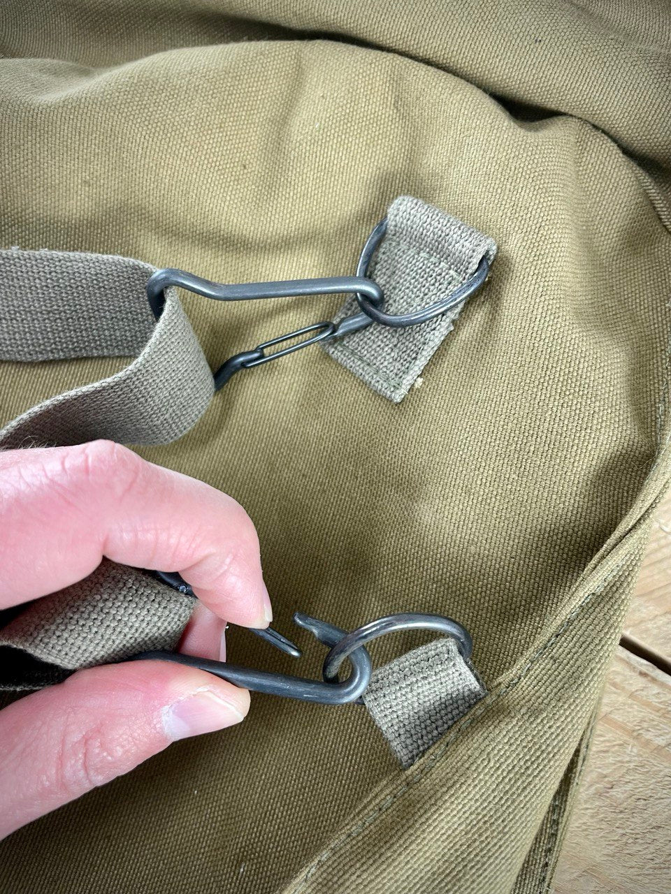 Suomen armeijan M61 kaasunaamarilaukku, ylijäämä