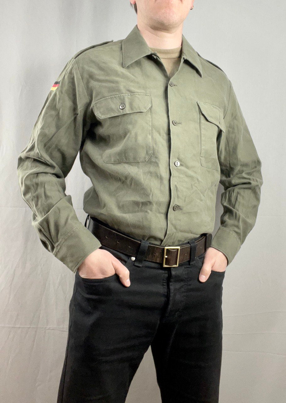 Bundeswehrin kenttäpaita, oliivinvihreä, ylijäämä