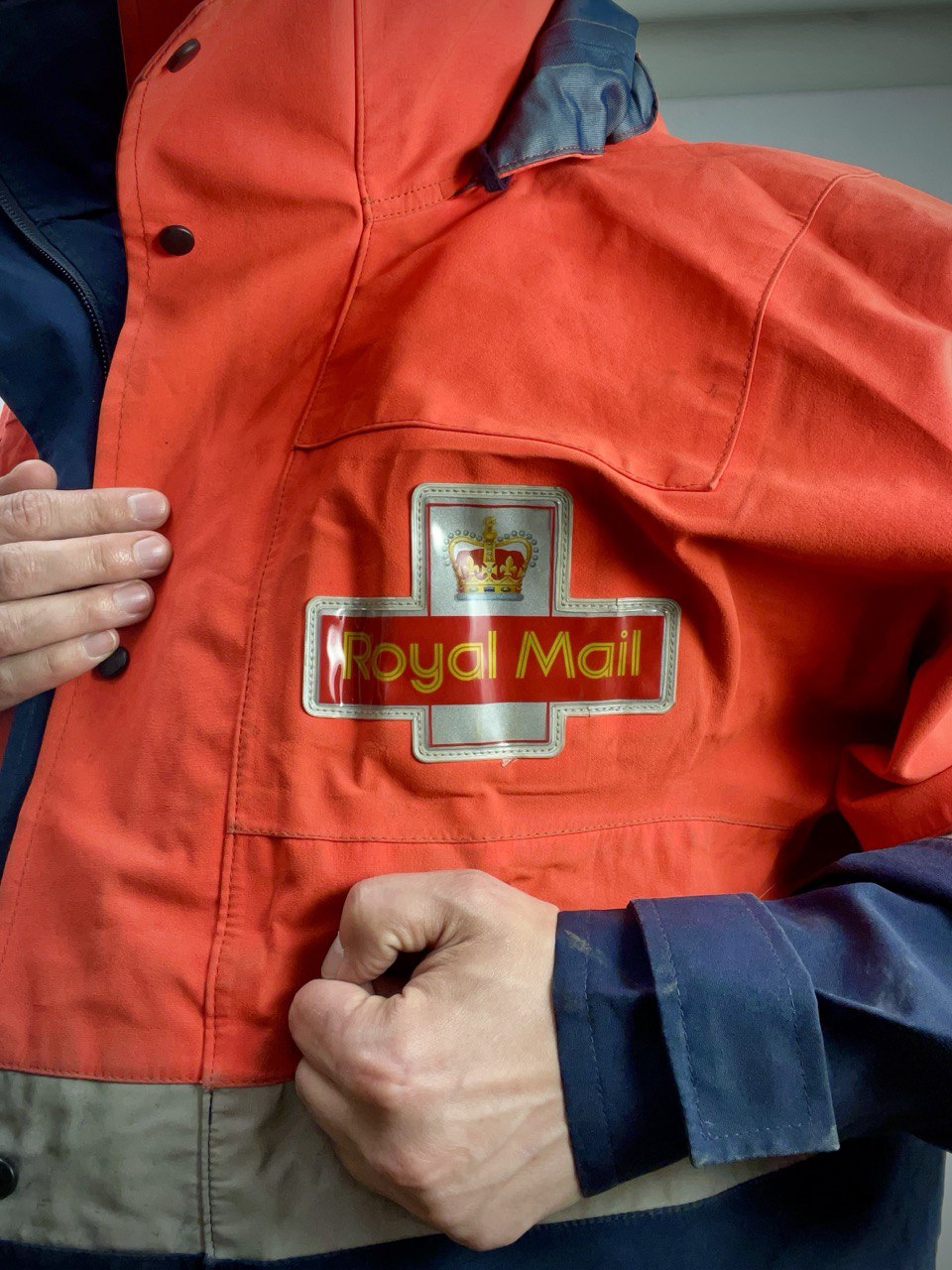 Brittiläinen Royal Mail kuoritakki, ylijäämä