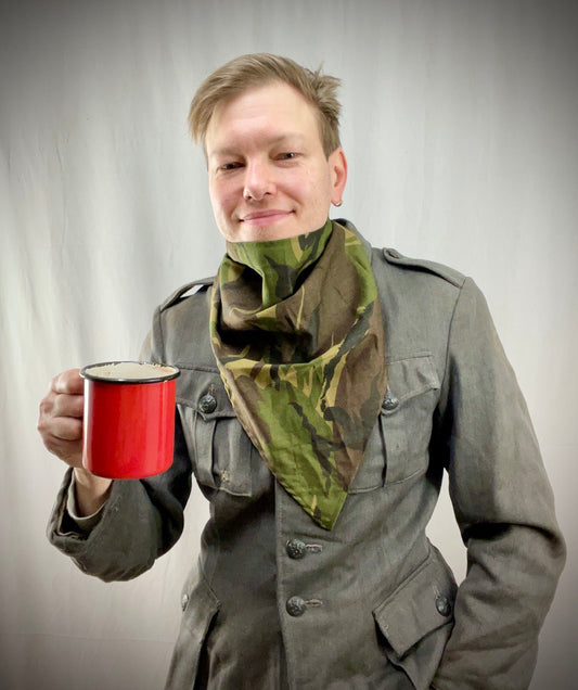 Hollannin armeijan kolmiohuivi, DPM, ylijäämä