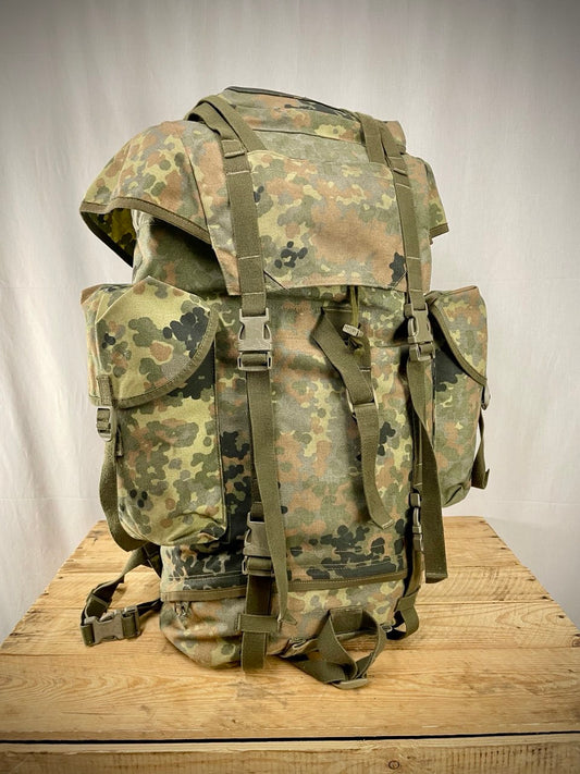 Bundeswehrin taistelijan rinkka, Flecktarn, 65-litrainen, ylijäämä