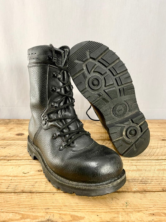 Bundeswehrin KS2000 varsikengät, ylijäämä