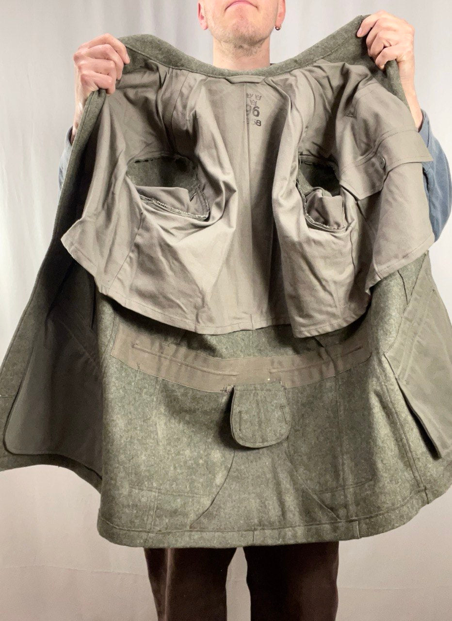 Ruotsin armeijan M55/M58 sarkatakki, ylijäämä