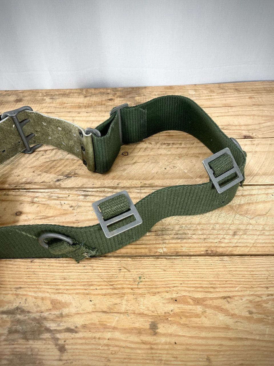 Ruotsin armeijan M59 tetsarivyö, ylijäämä