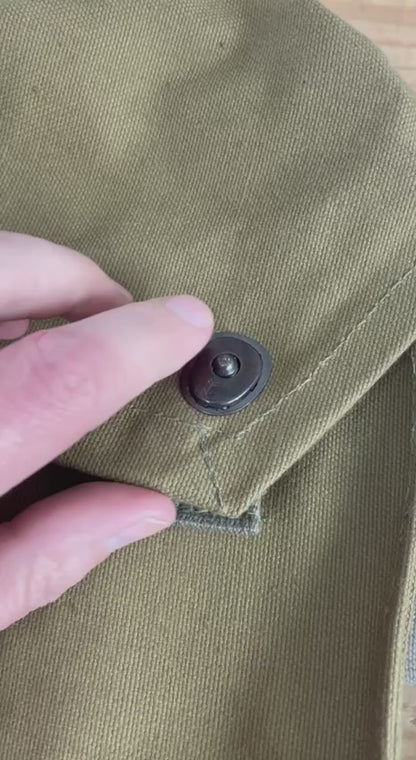 Suomen armeijan M61 kaasunaamarilaukku, ylijäämä